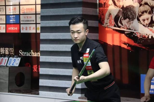 她的表现已 她的表现已