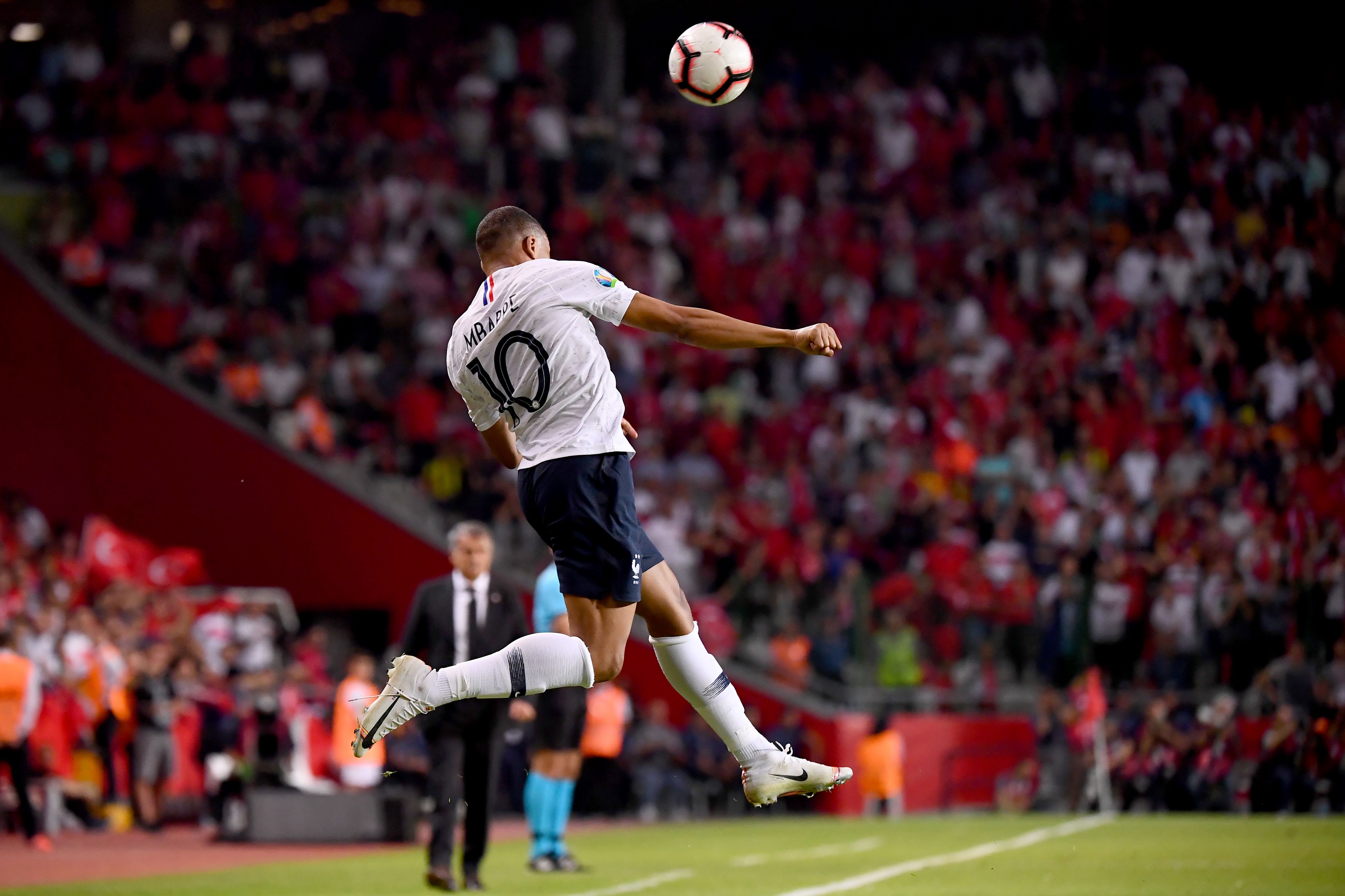 浓烈的悬念 浓烈的悬念